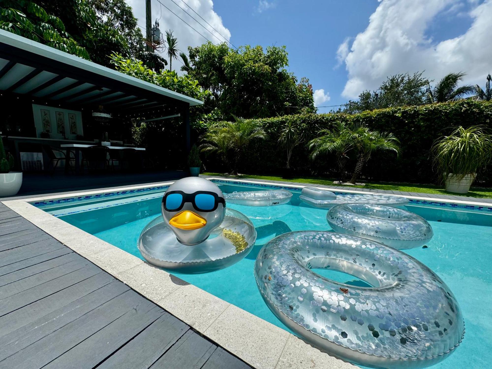 Villa Pura Vida Miami