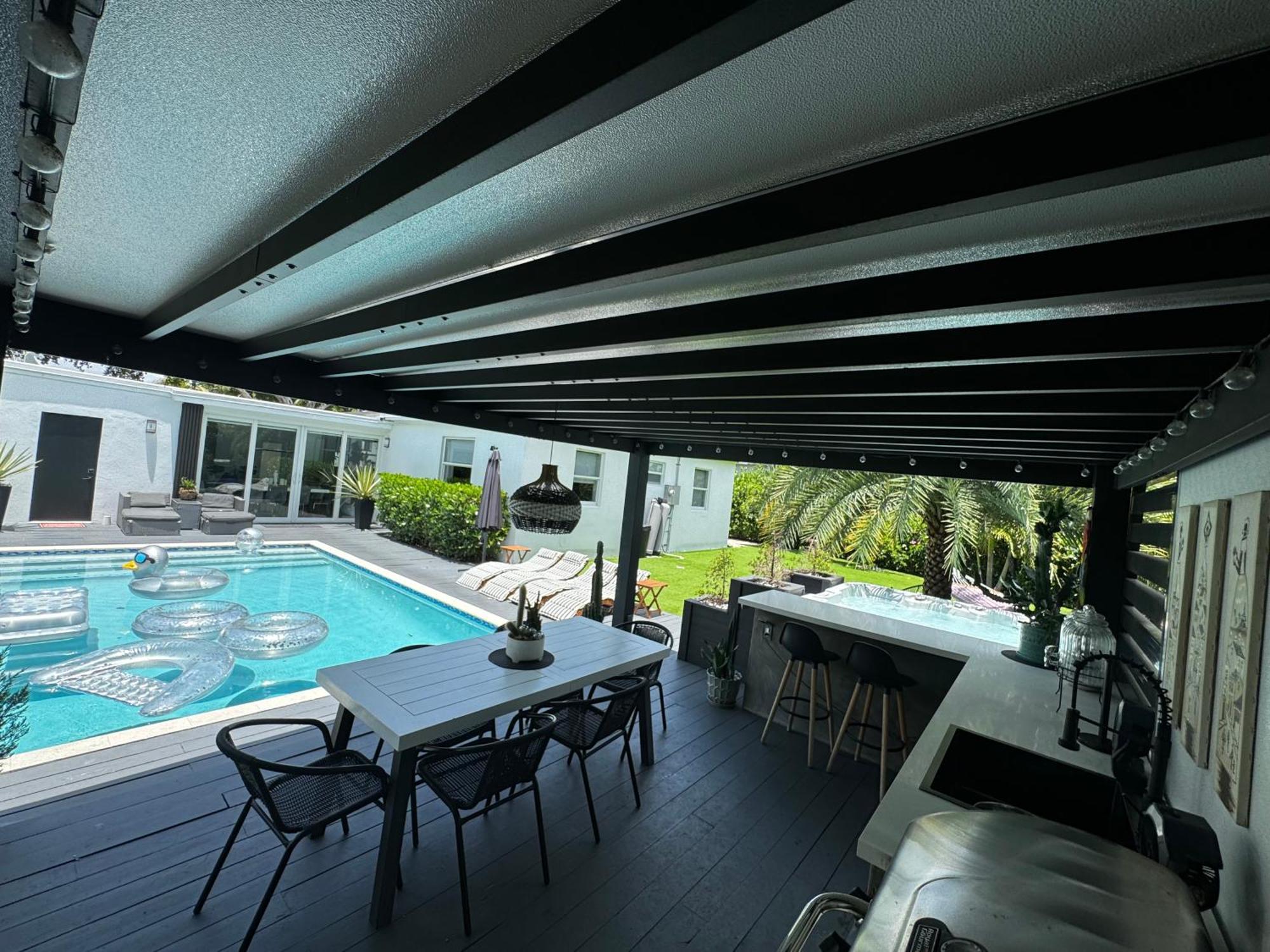 Pura Vida Villa Miami