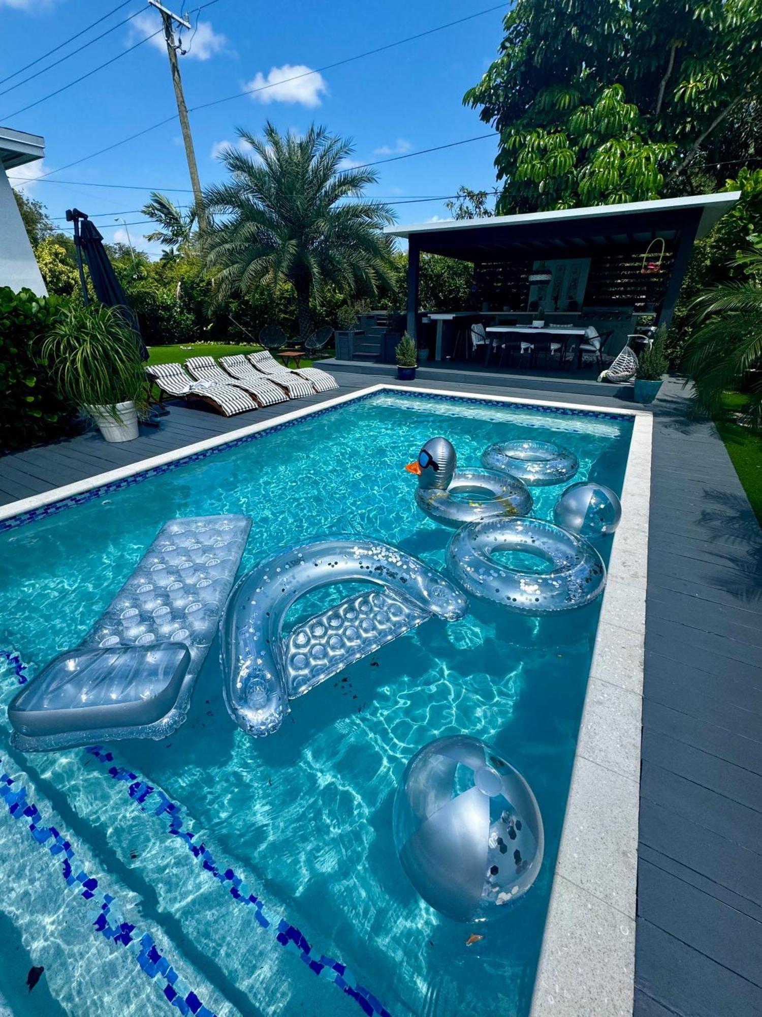 Villa Pura Vida Miami