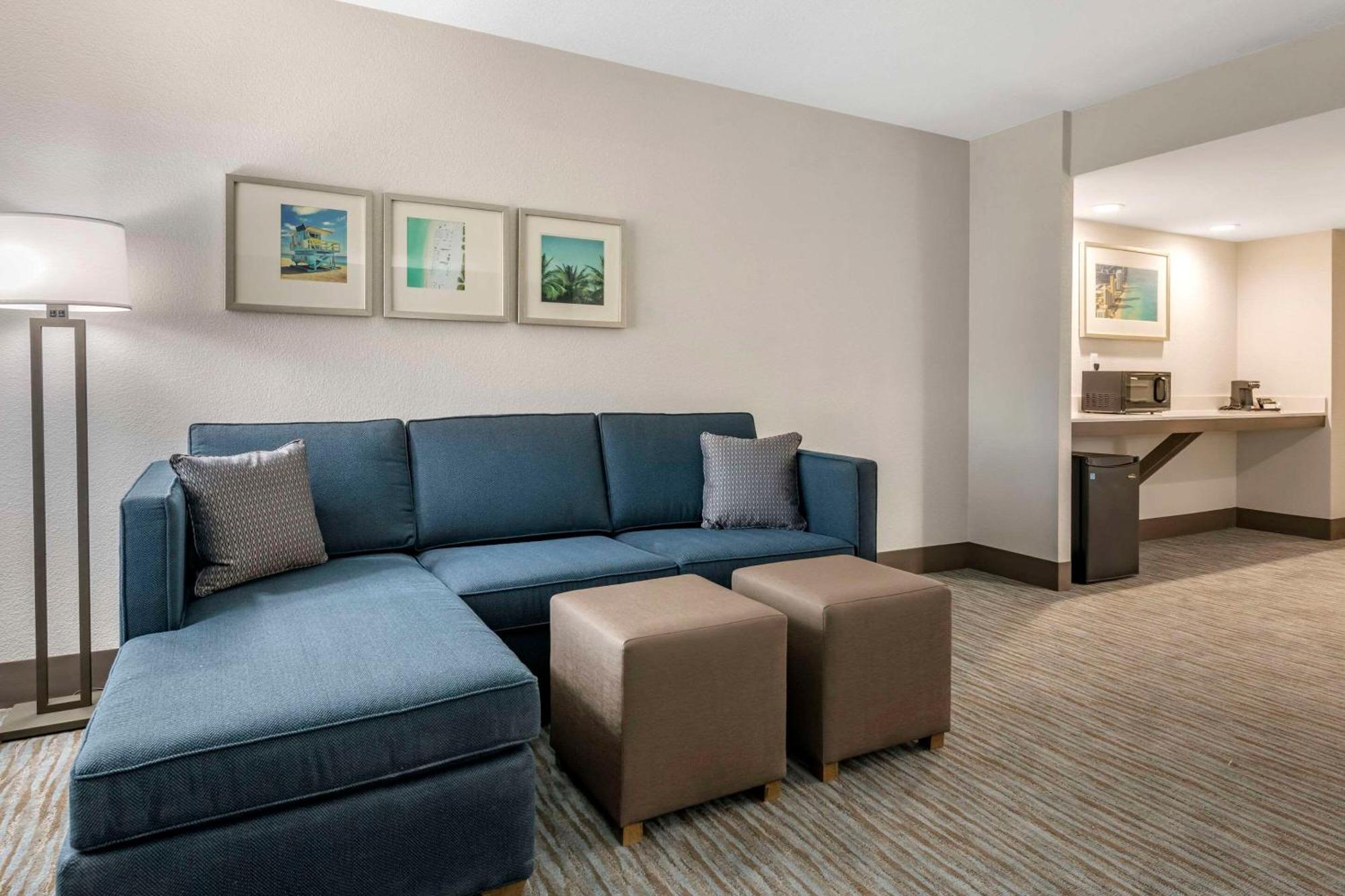 Comfort & Downtown Brickell-port Of Hotel 4*