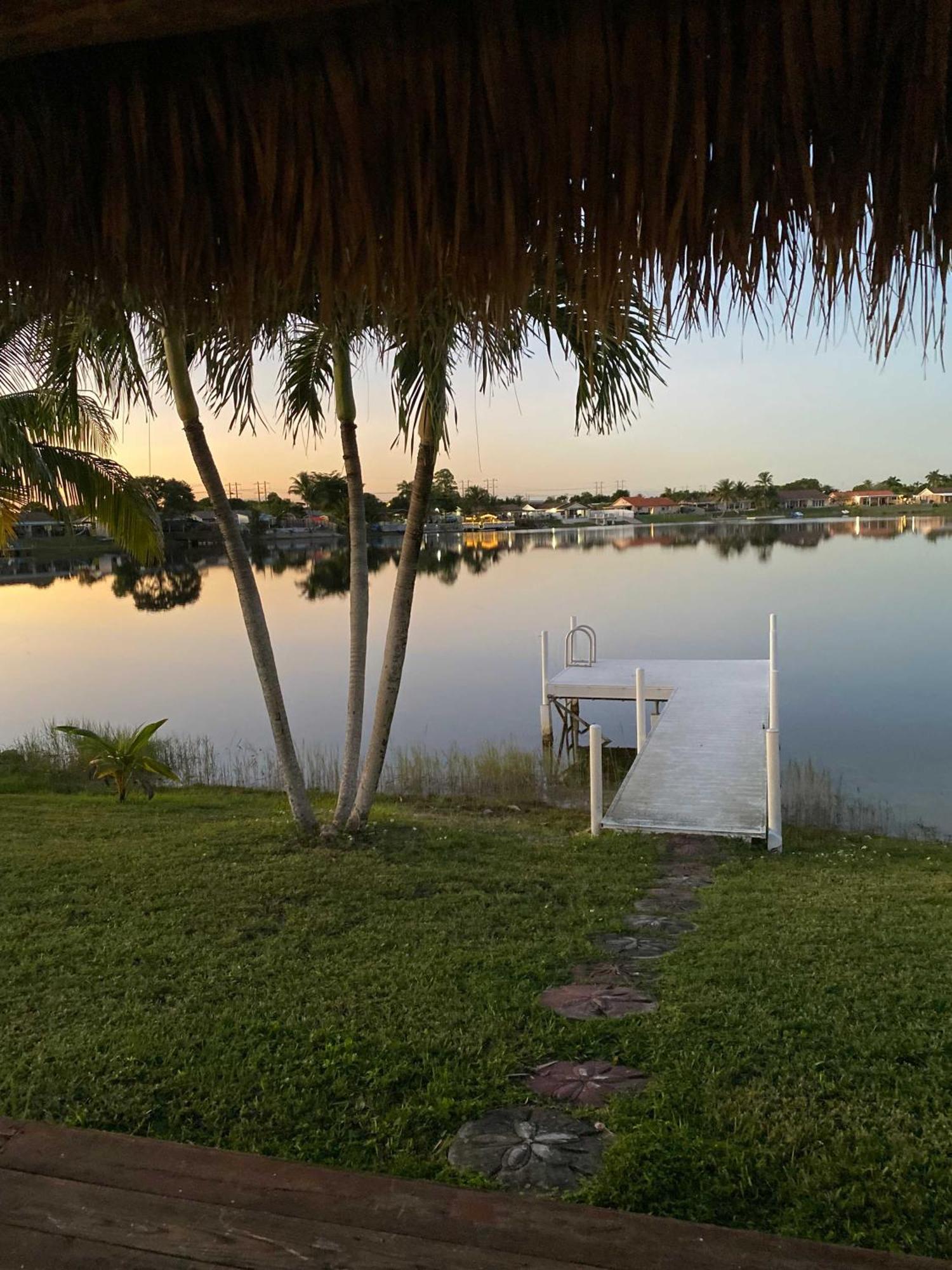 Best Location Iconic 4bd Waterfront Luxury Mia *
