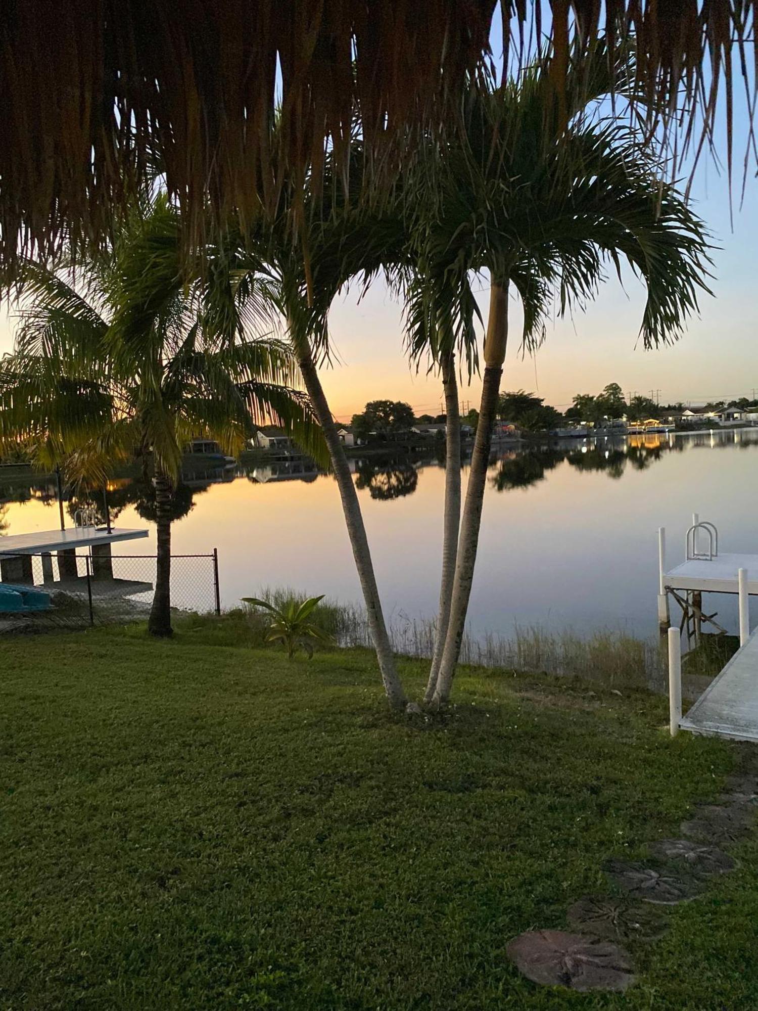 Holiday home Best Location Iconic 4bd Waterfront Luxury Mia