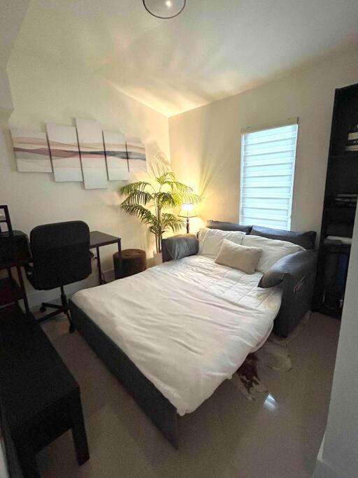 Modern W Jacuzzi Near Wynwood-design District-mia Airport Holiday home Miami