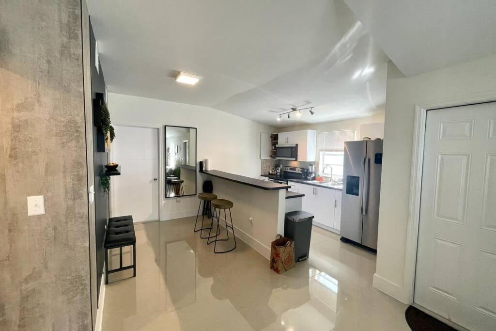 Modern W Jacuzzi Near Wynwood-design District-mia Airport Holiday home Miami