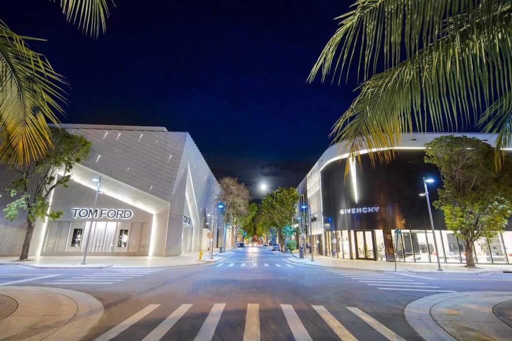 Modern W Jacuzzi Near Wynwood-design District-mia Airport