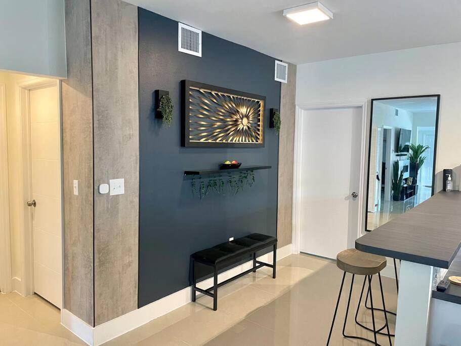 Modern W Jacuzzi Near Wynwood-design District-mia Airport Miami