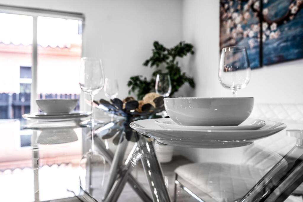Villa Family With Luxurious Pool For 12 People Miami