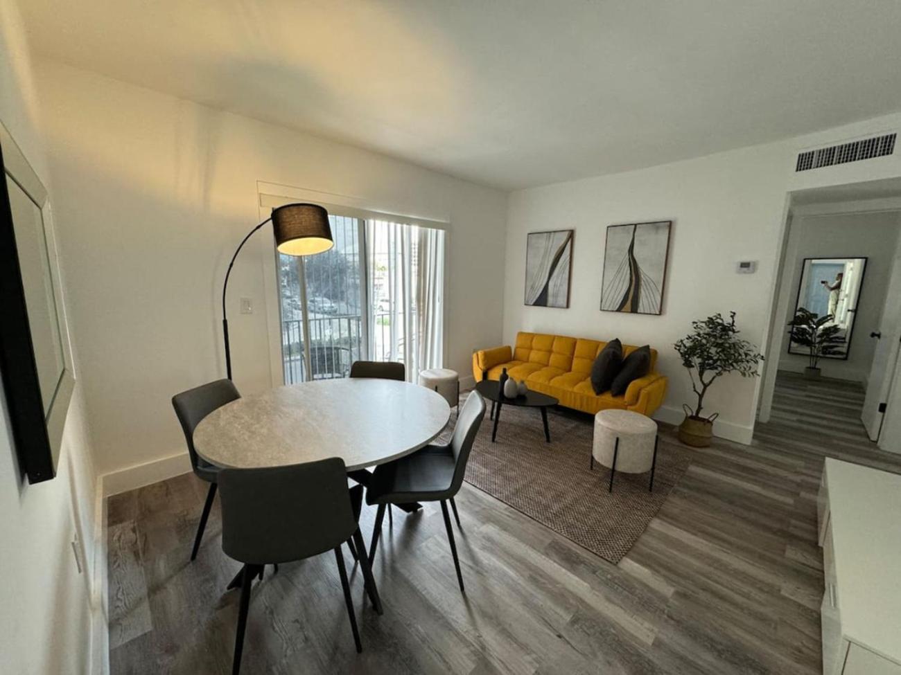 Apartment Remodeled Little Havanna Great Location Miami
