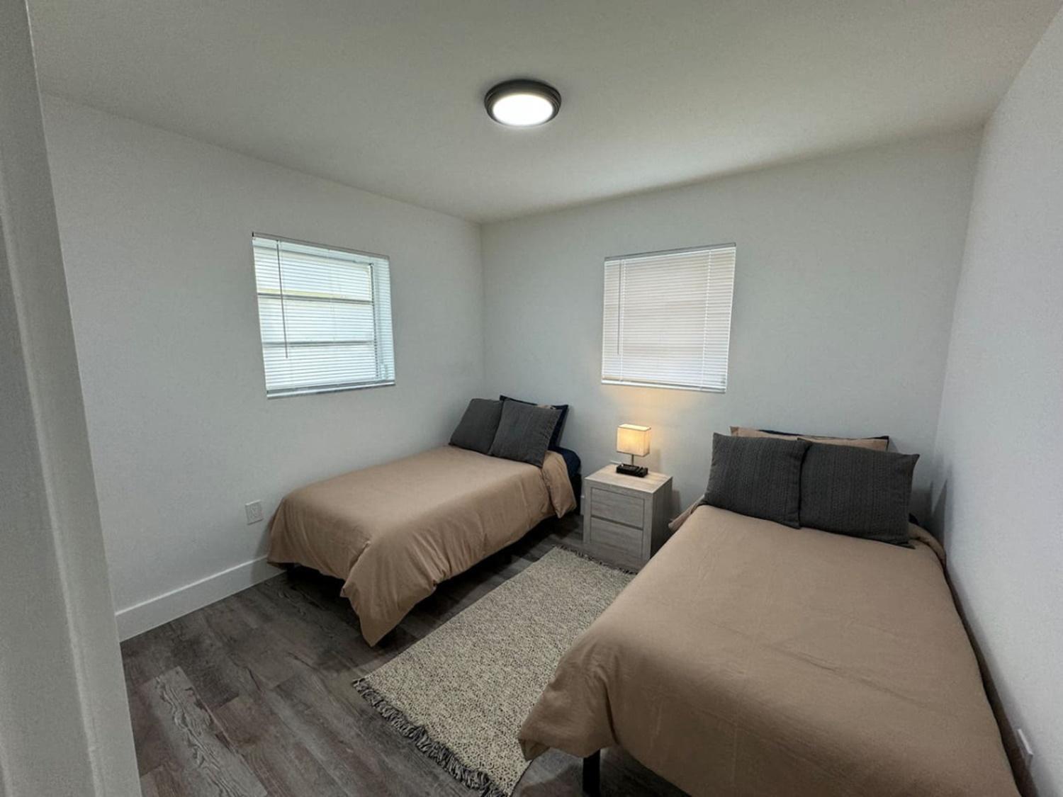 Remodeled Little Havanna Great Location Apartment Miami