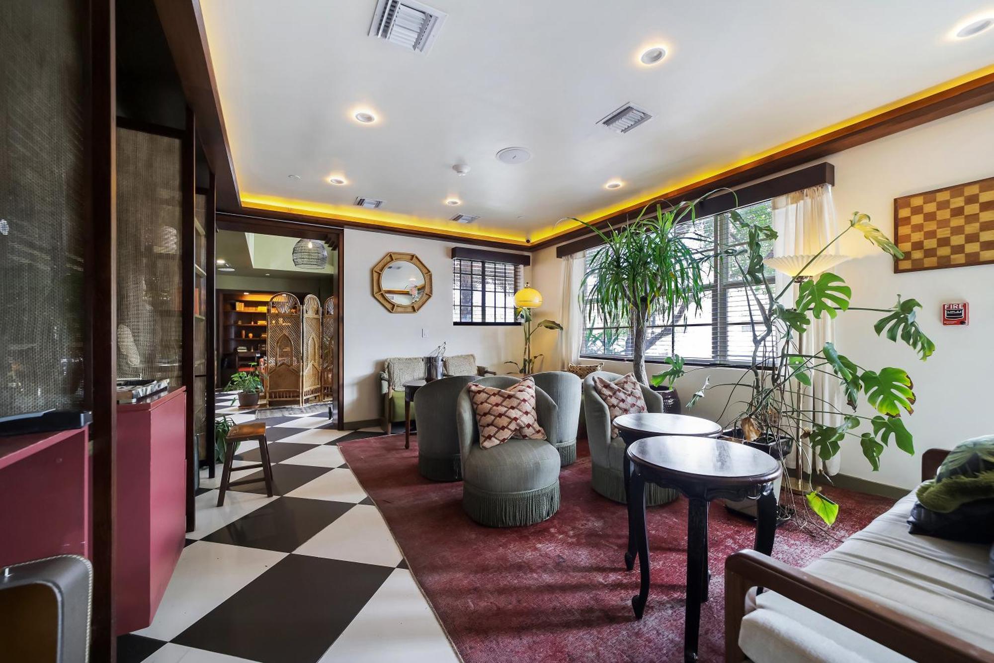 Jefferson Aparthotel
