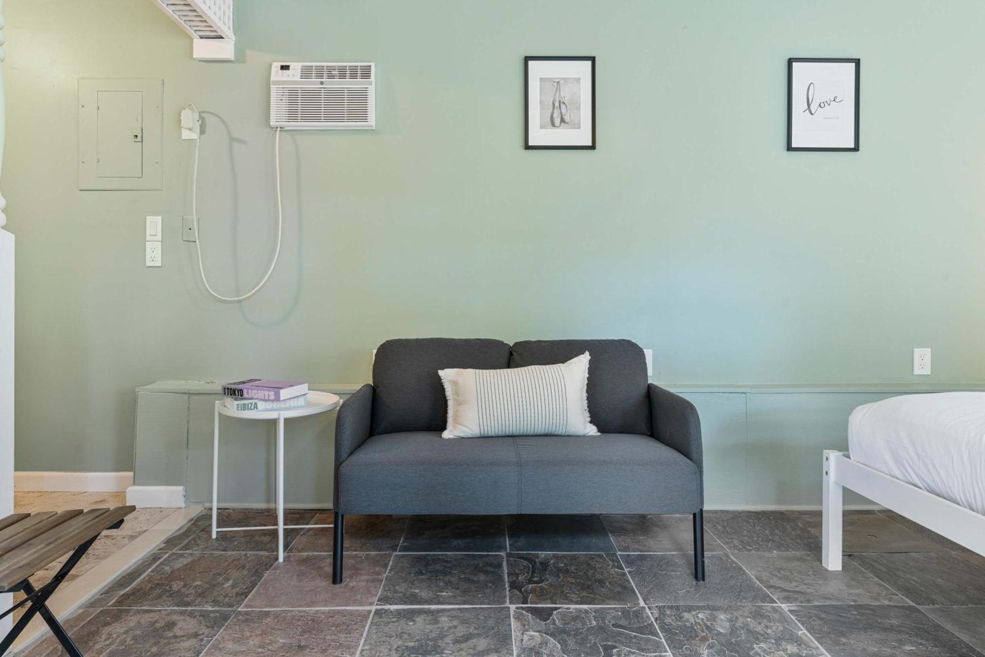 Mango Grove- Charming In The Grove Vakantiehuis *