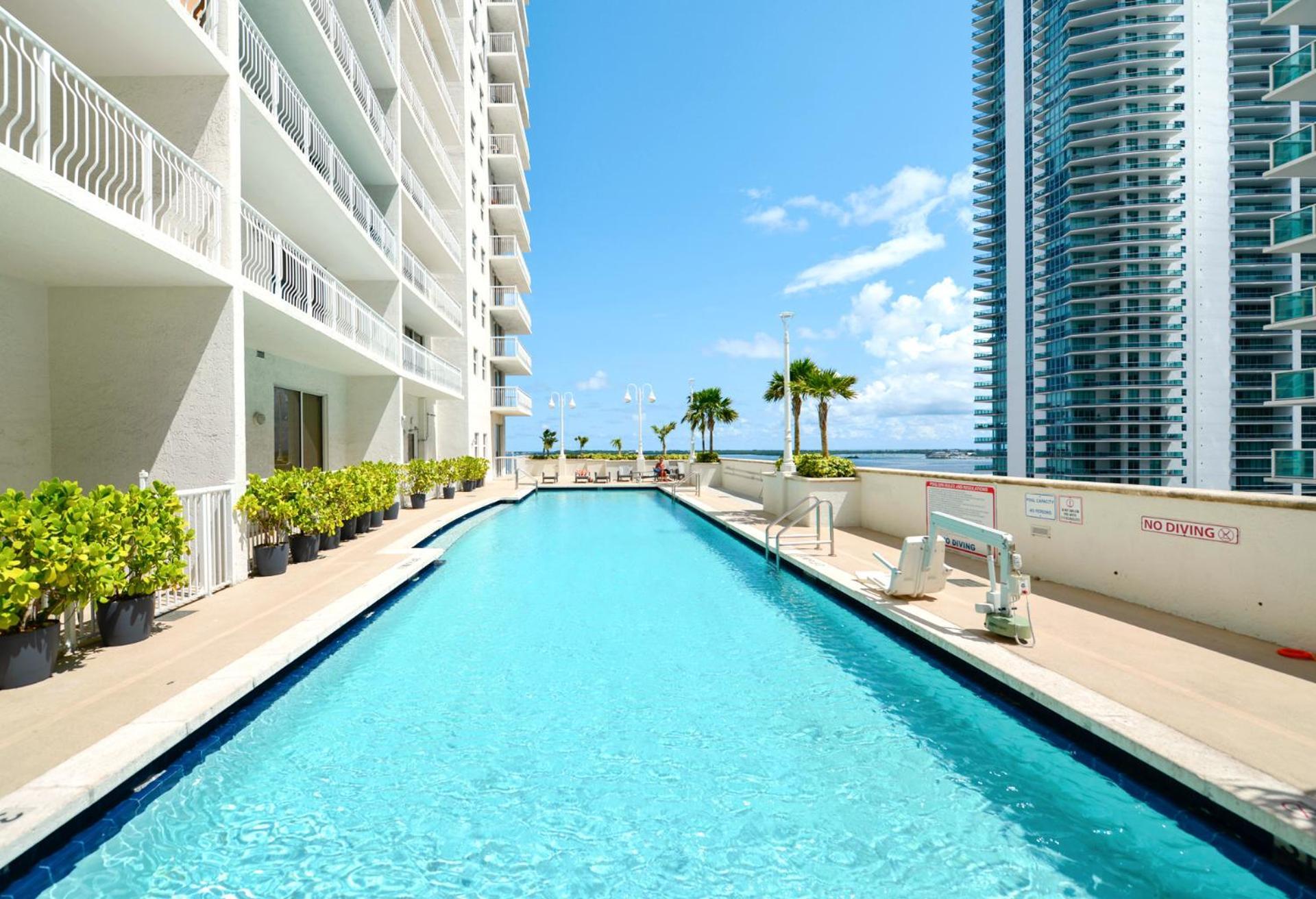 On Top! On 31st Floor W Cozy Amenities *