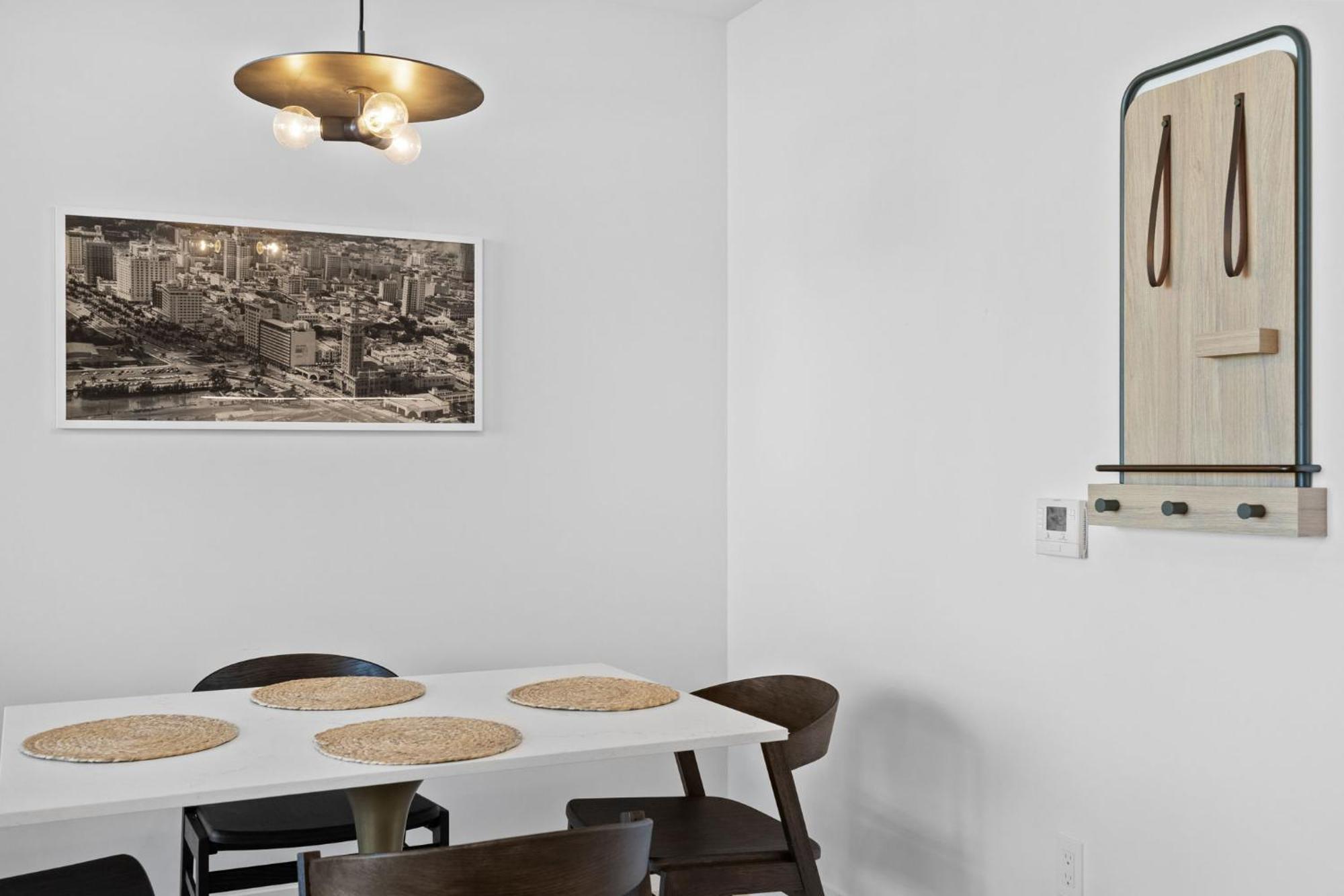 Apartment 48flr W Free Parking *