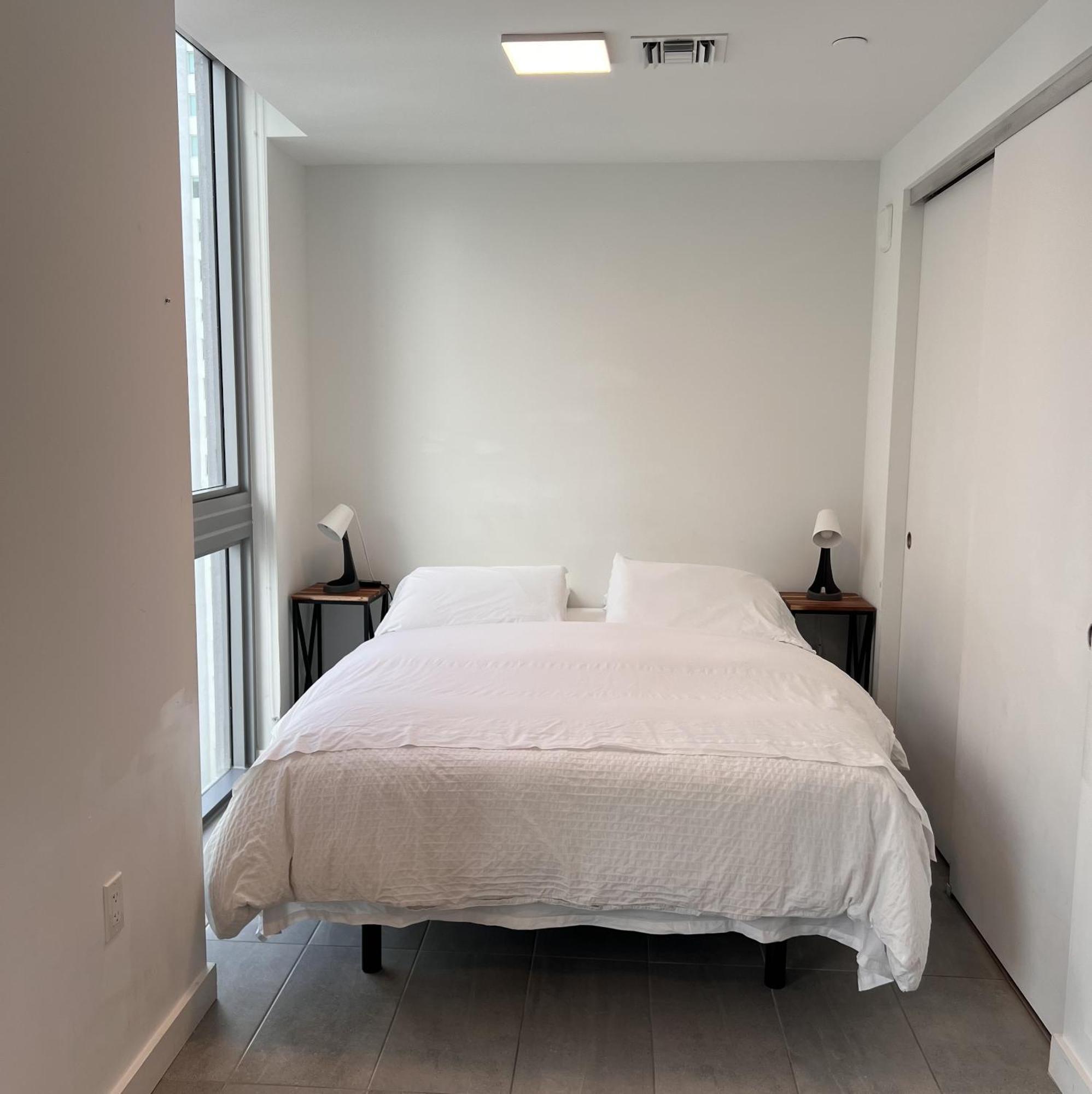 Yotel 4*