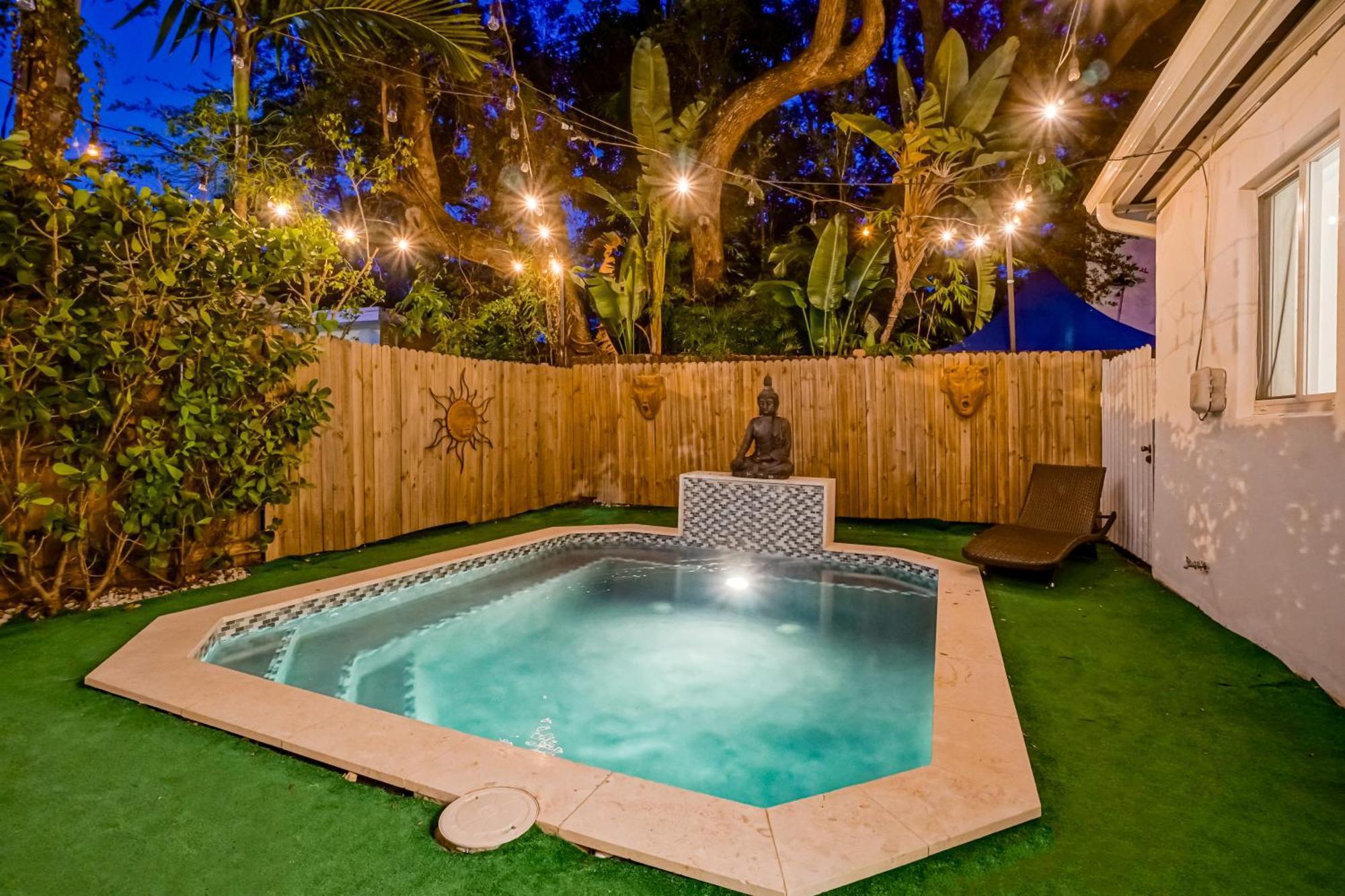 Buddha House Pool Big Yard Holiday home Miami