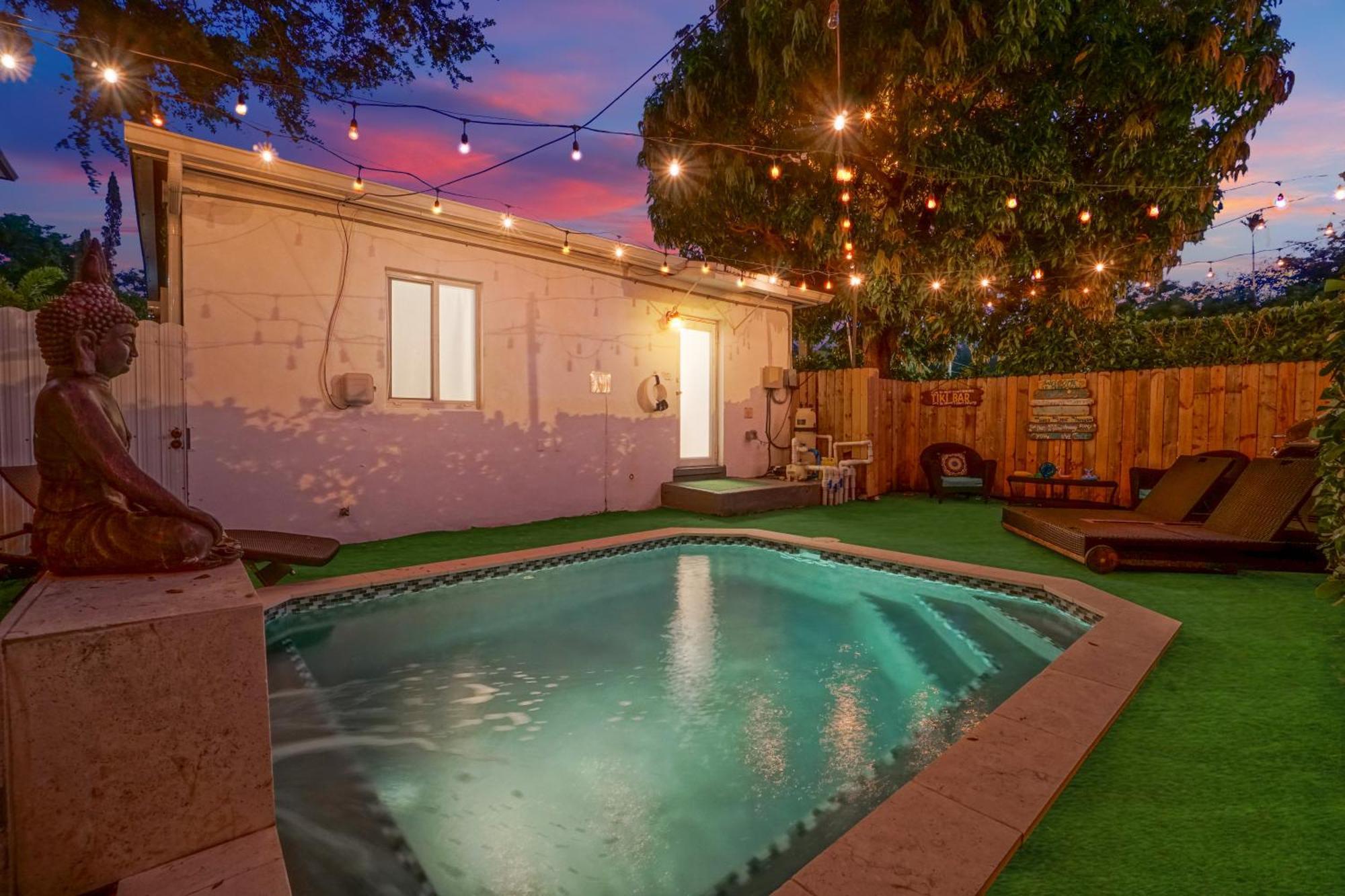 Holiday home Buddha House Pool Big Yard Miami