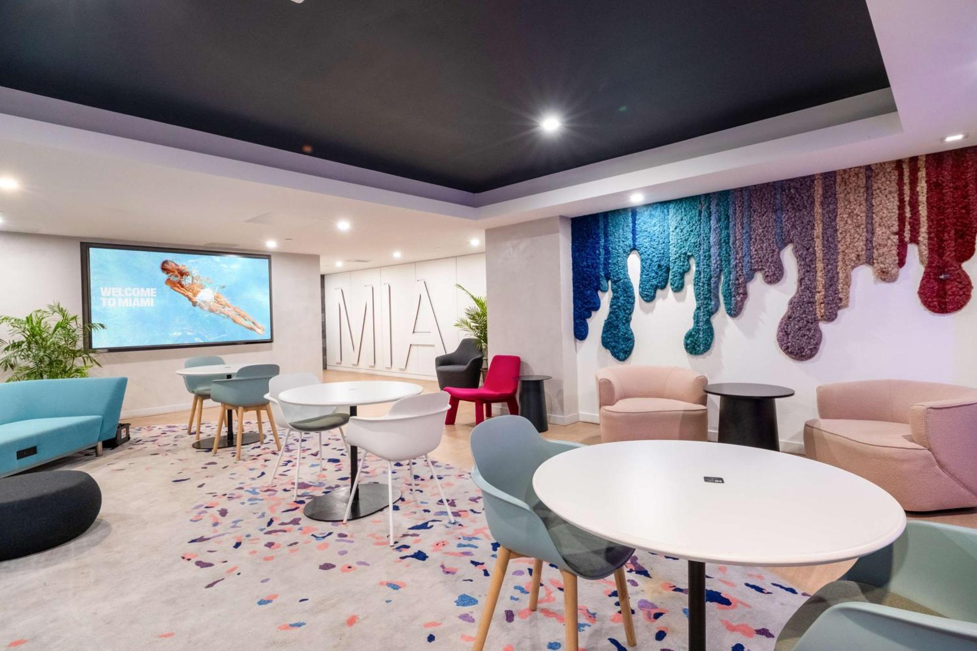 Yotel Hotel 4*