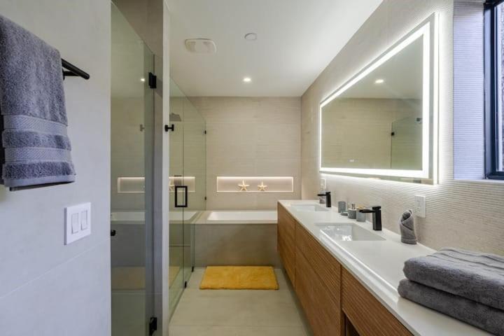 Oasis By Brickell And Beaches Miami