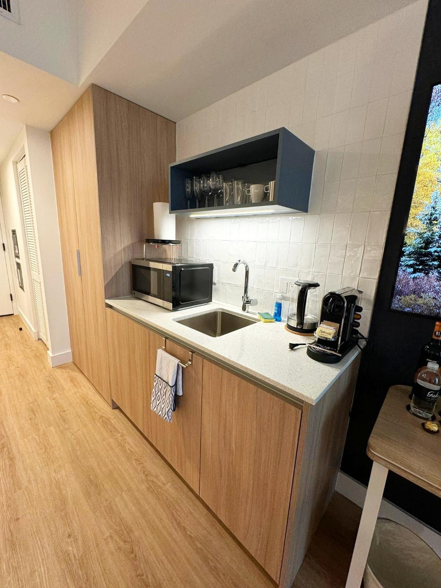Lux With Free Parking And Pool Apartment