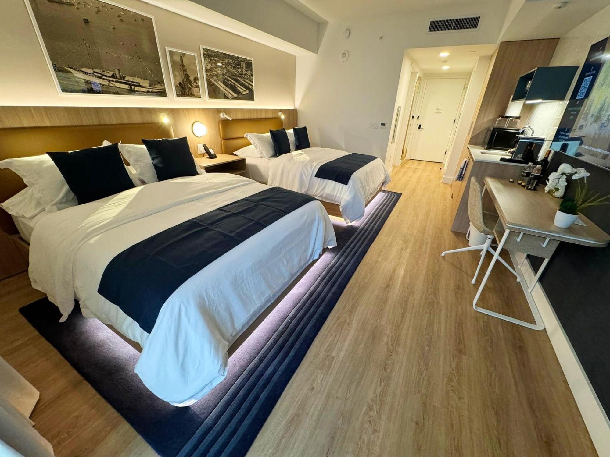 Lux With Free Parking And Pool