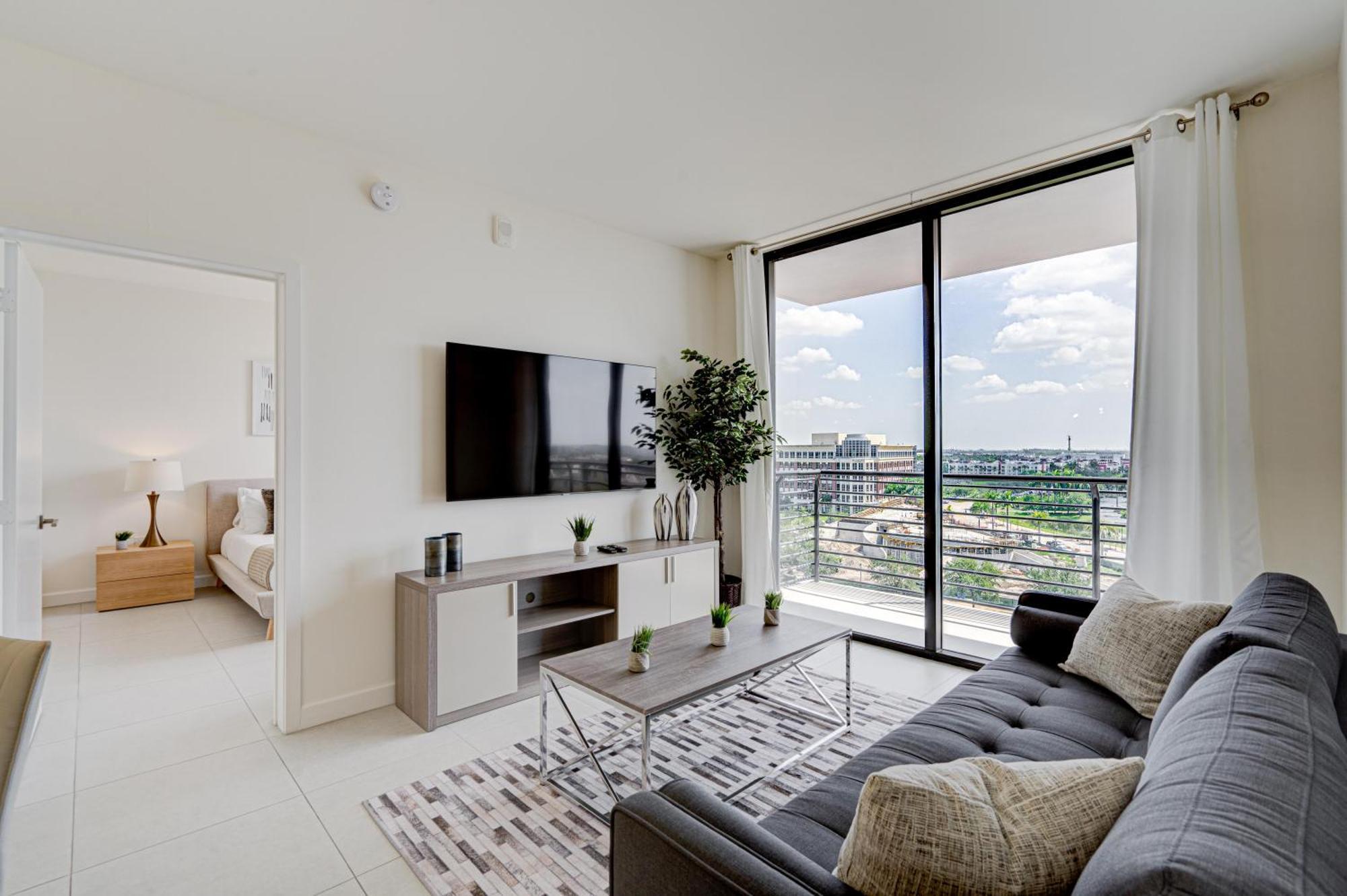 805mm Downtown Doral 2 Bedrooms & 2 Bathrooms