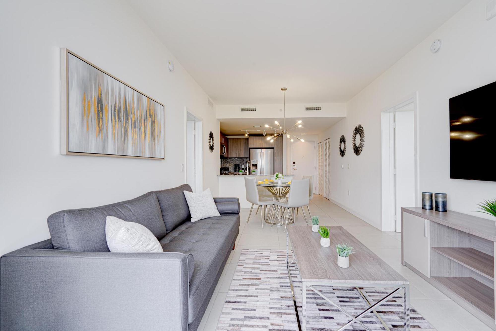 805mm Downtown Doral 2 Bedrooms & 2 Bathrooms Apartment