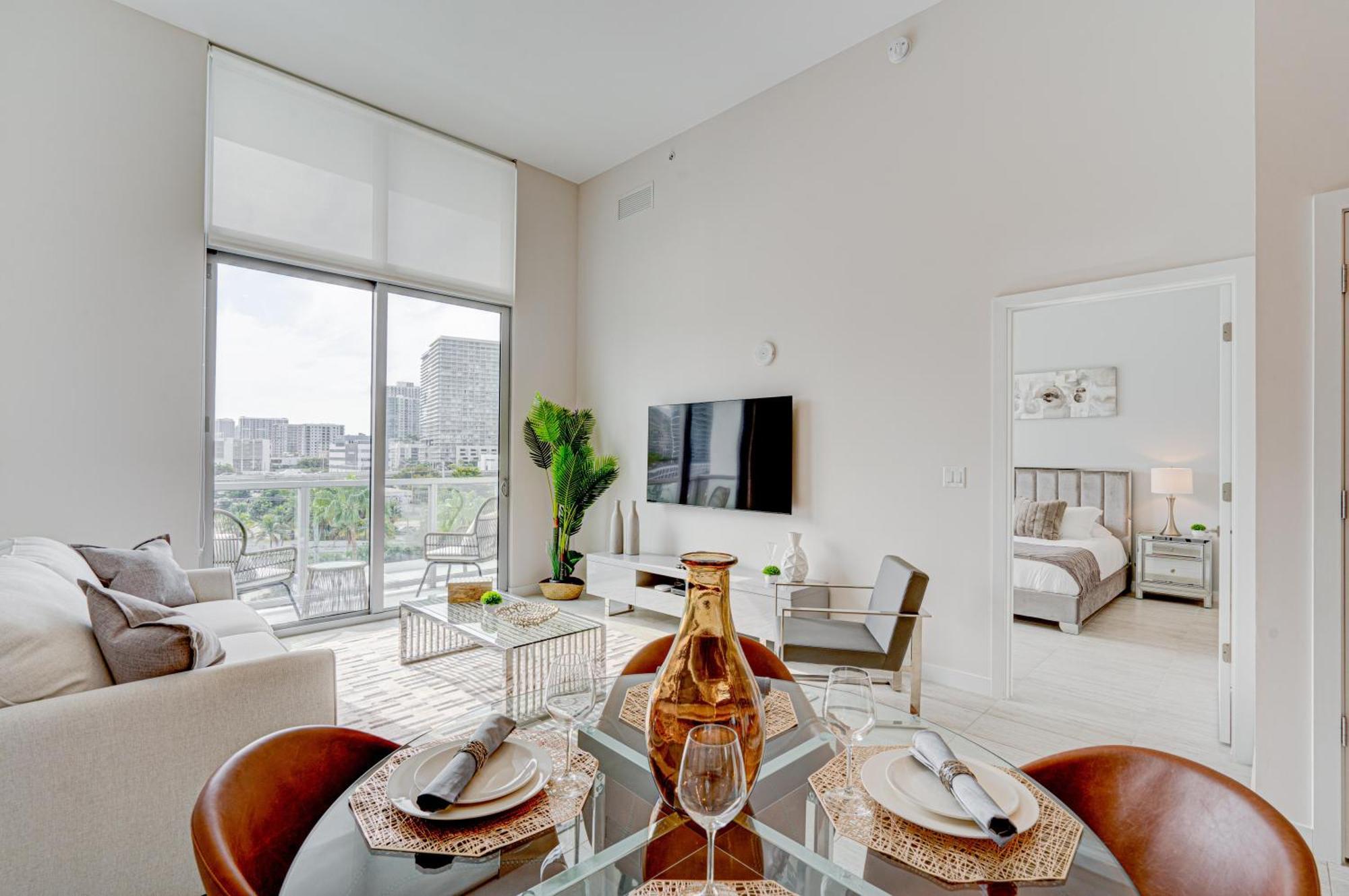 3900-504mq Design District, 1 Bedroom & 1 Bathroom Apartment Miami
