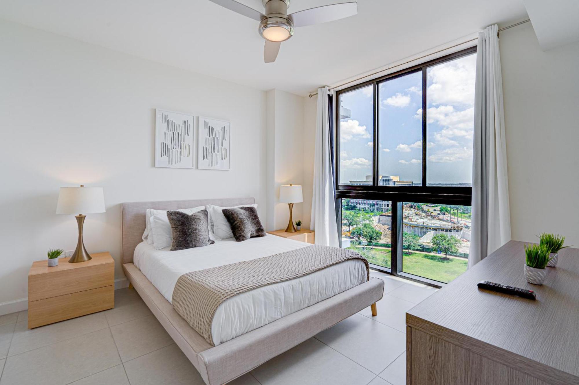 805mm Downtown Doral 2 Bedrooms & 2 Bathrooms Miami