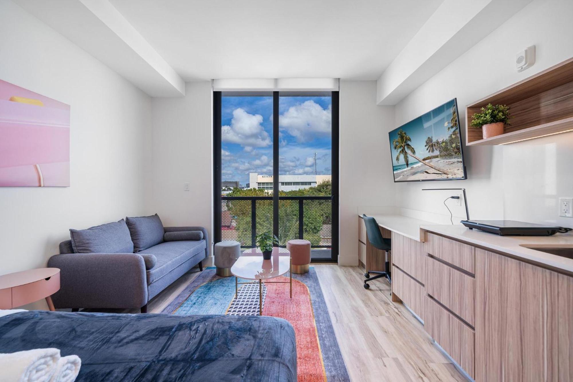 Aparthotel Pastel Miami