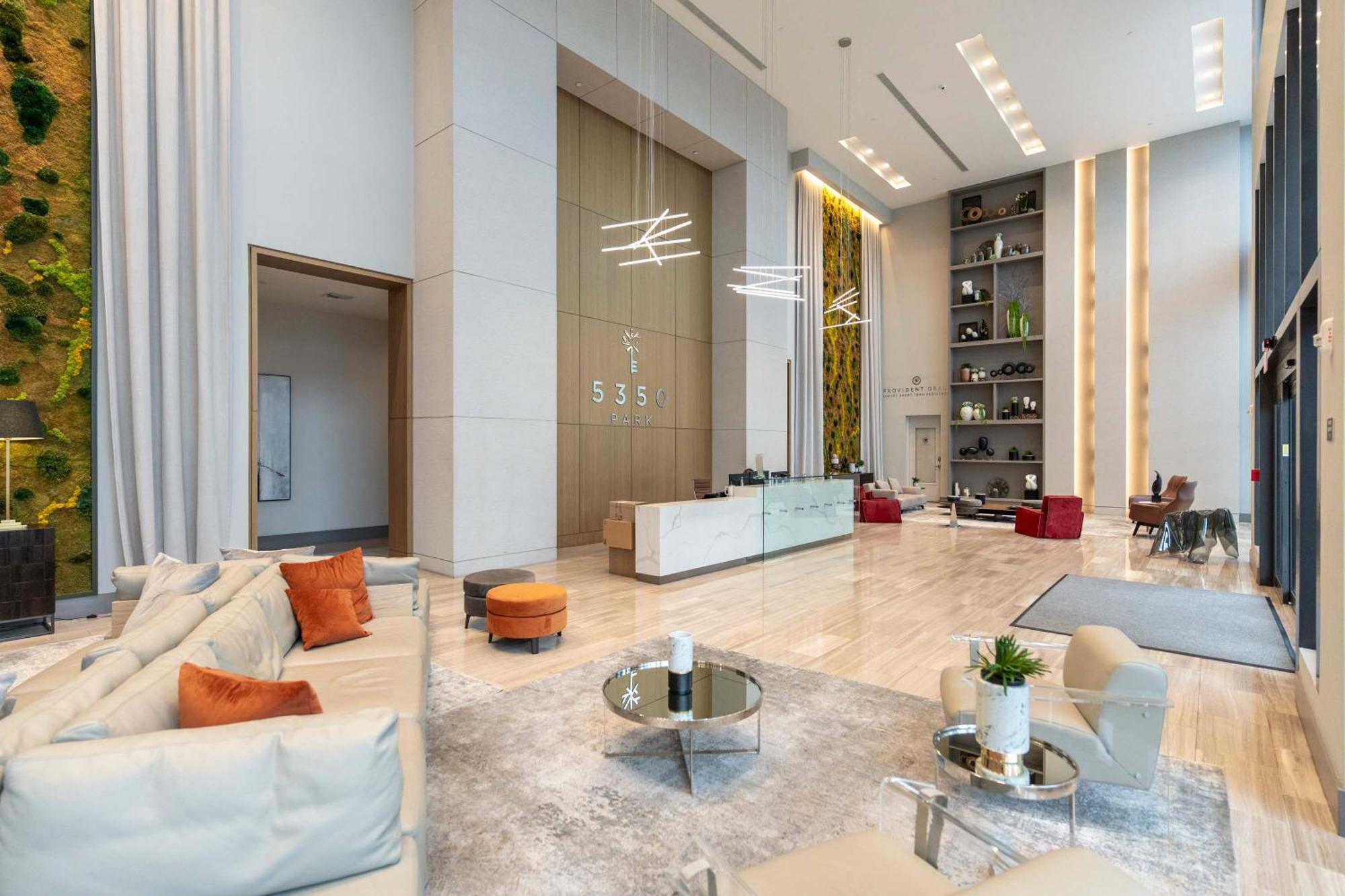 La Central - Cityplace Doral And Across From Park Holiday home Miami