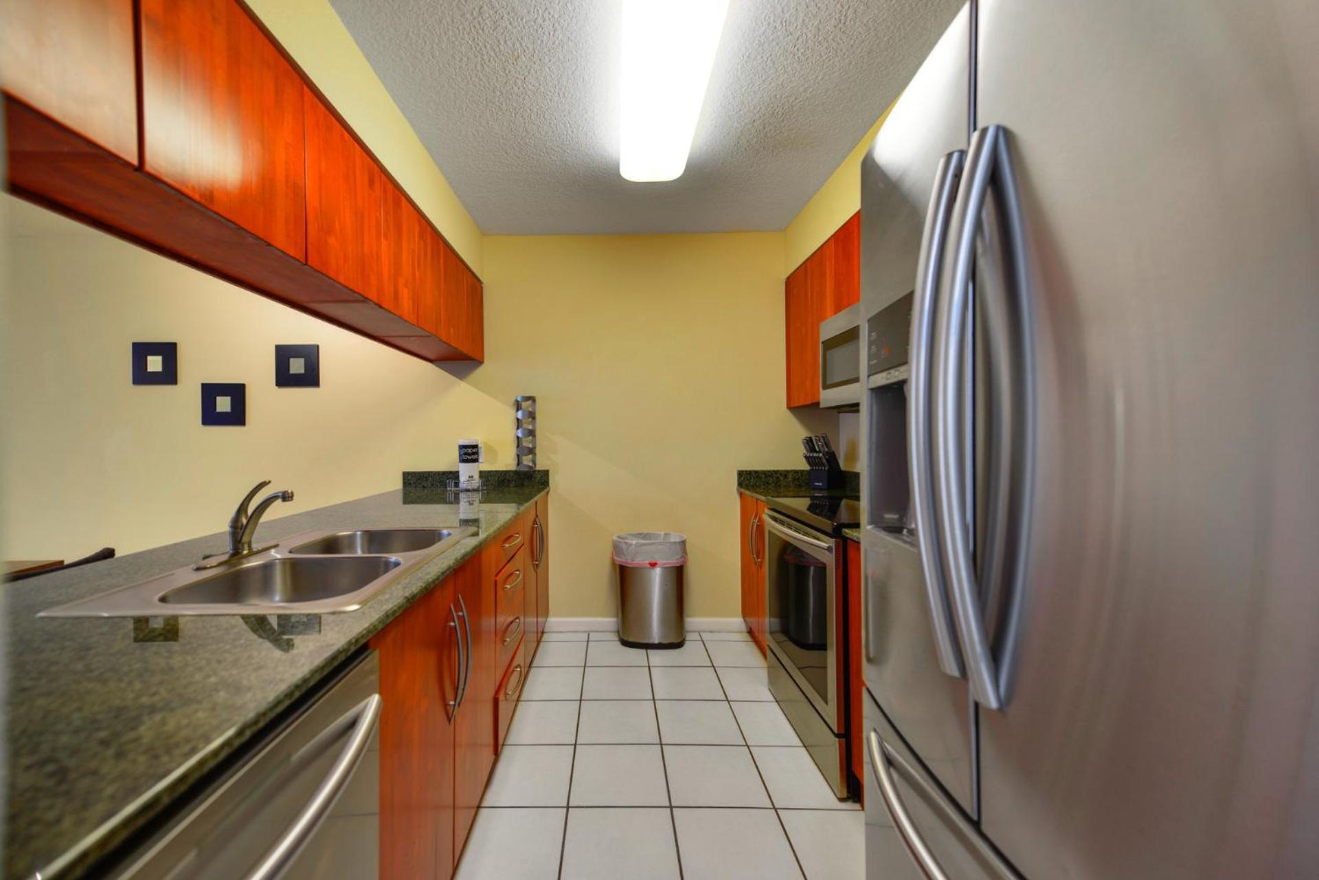 Relax & Live The Exp In Our Comfy Apartment