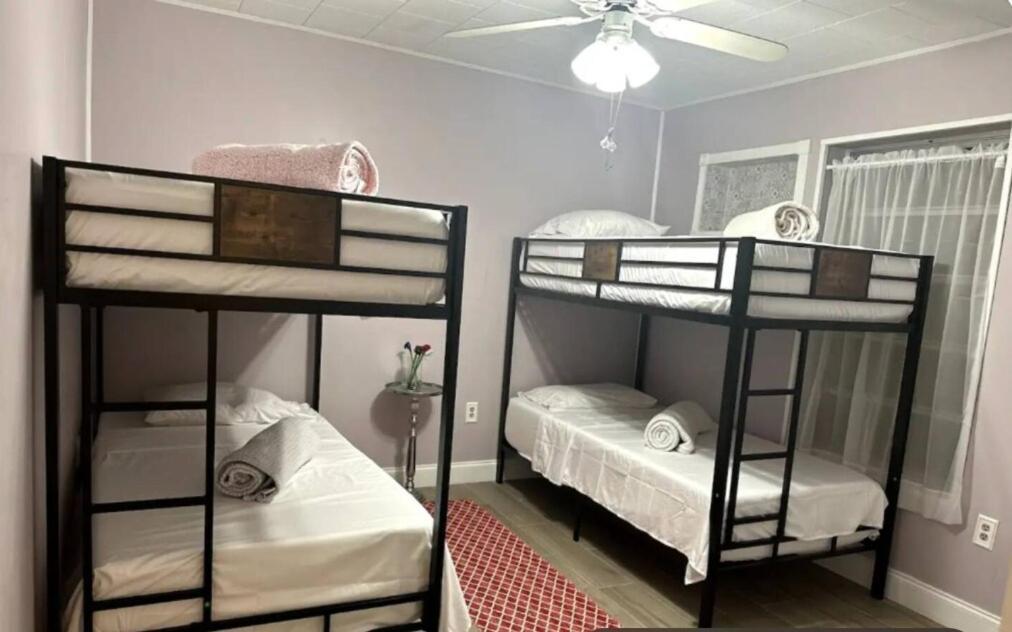 Apartment Queen Quarter Shared Female B6 Miami
