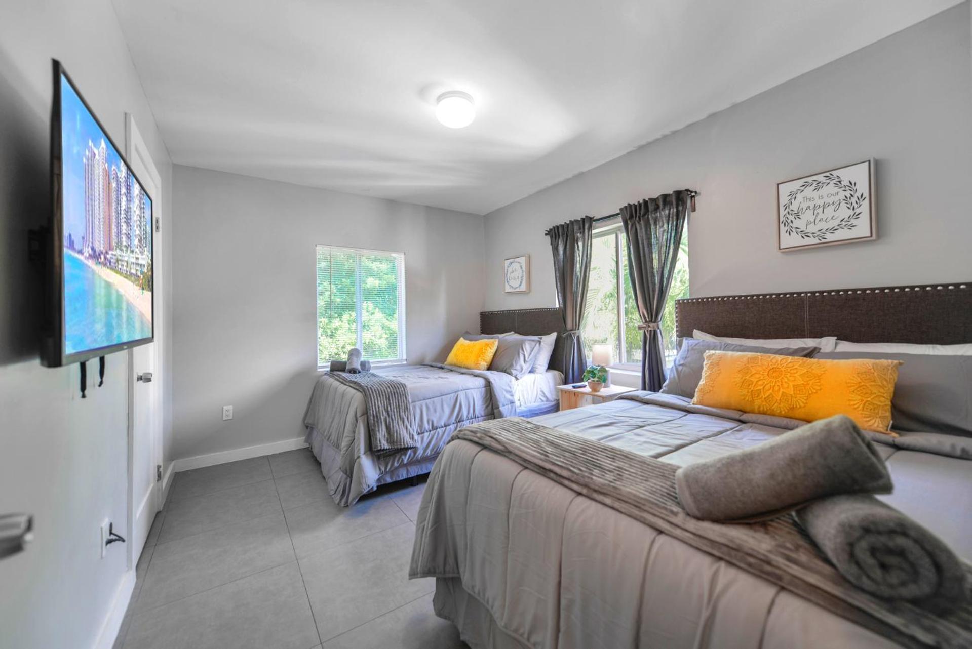 Apartment Comfy & Spacious Duplex W Amenities! Miami