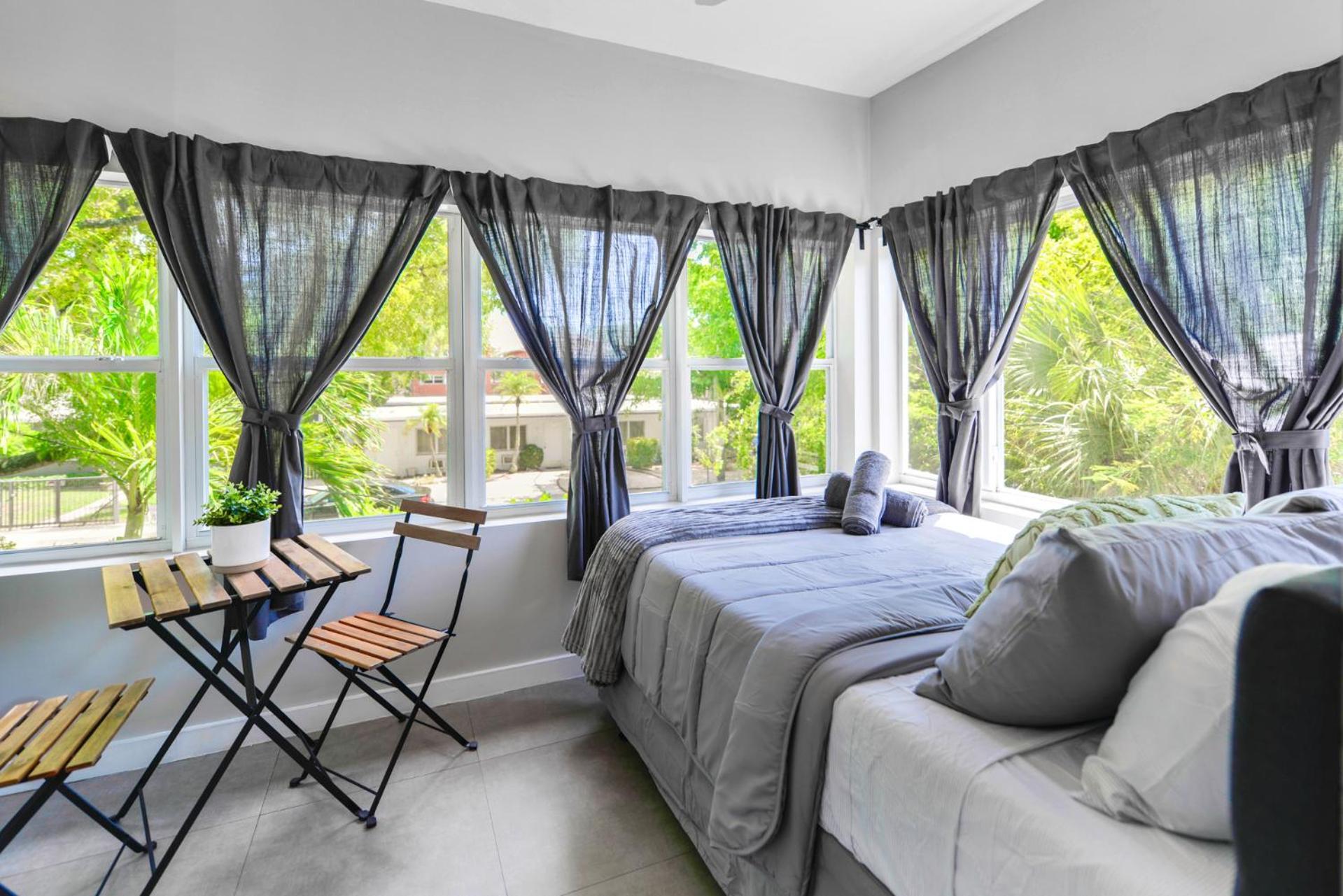 Comfy & Spacious Duplex W Amenities! Apartment *