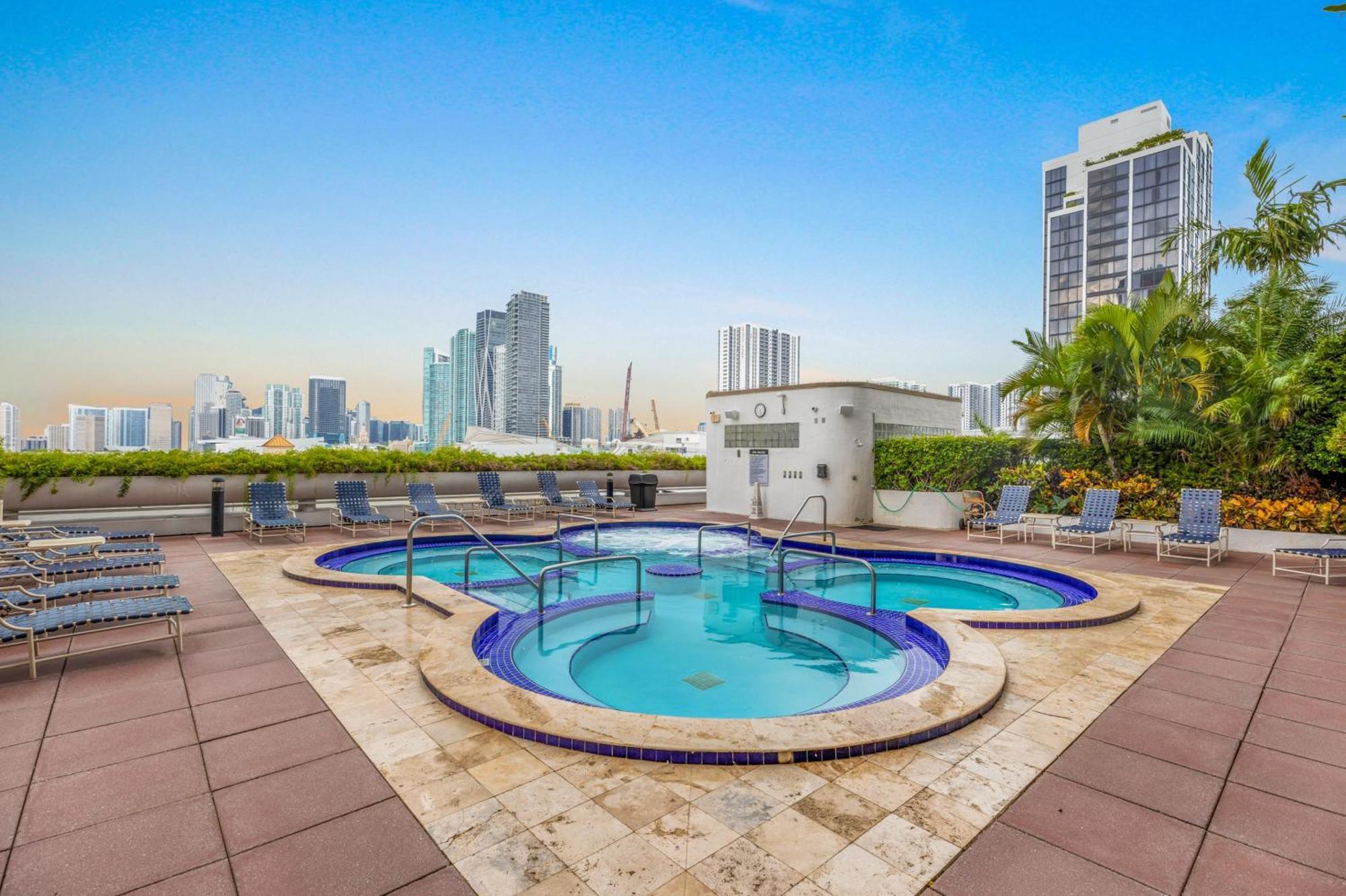 Apartment Bayside Glam With Epic Views Miami