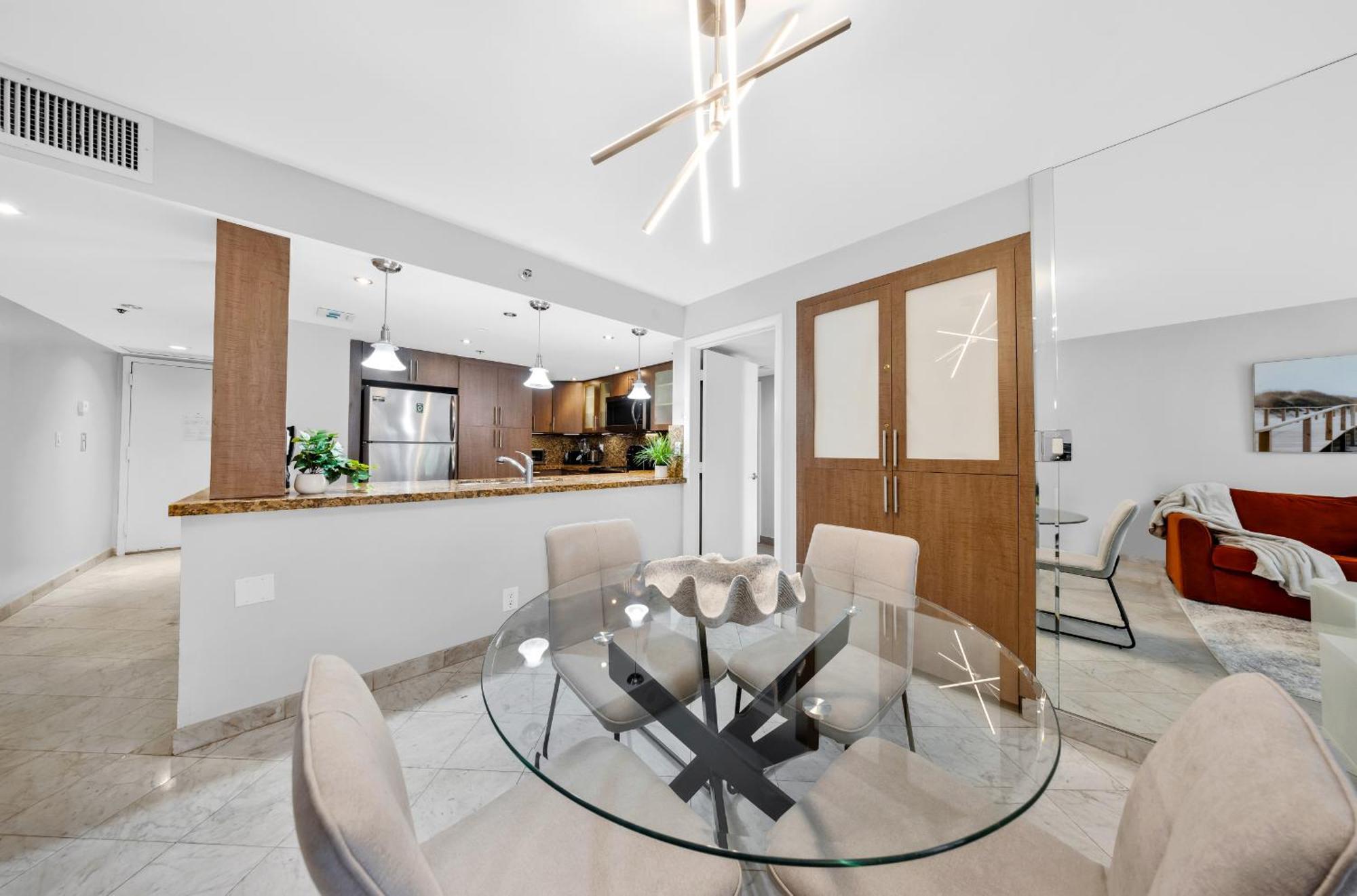 Apartment Bayside Glam With Epic Views *
