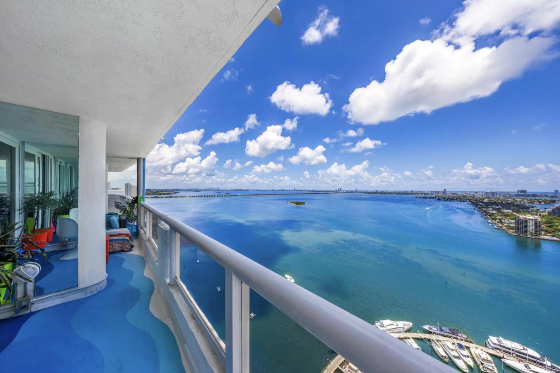 Apartment Bayside Glam With Epic Views *