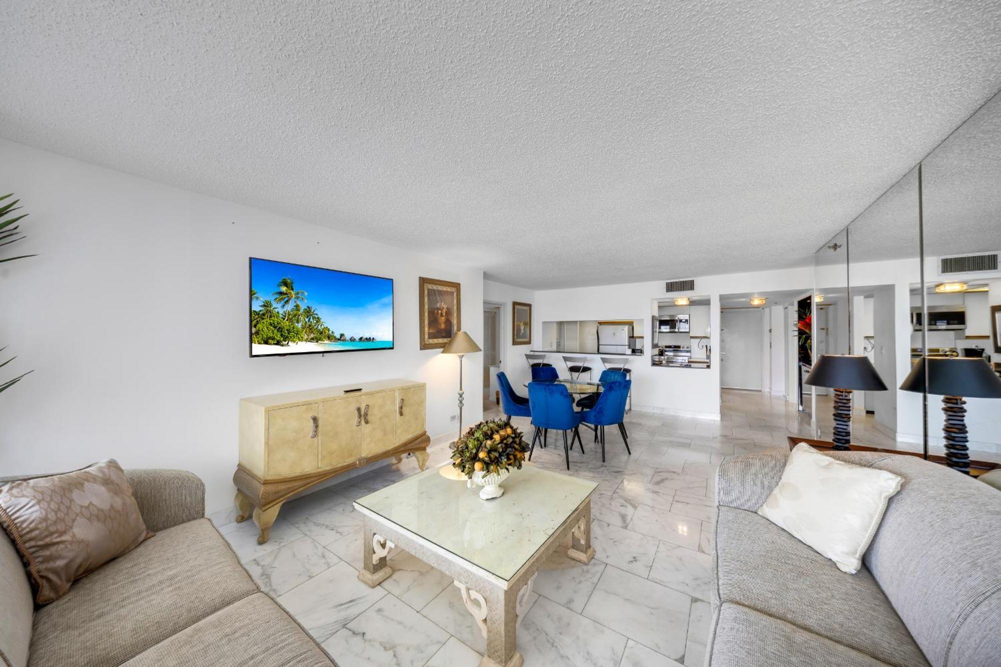 Bayside Glam With Epic Views