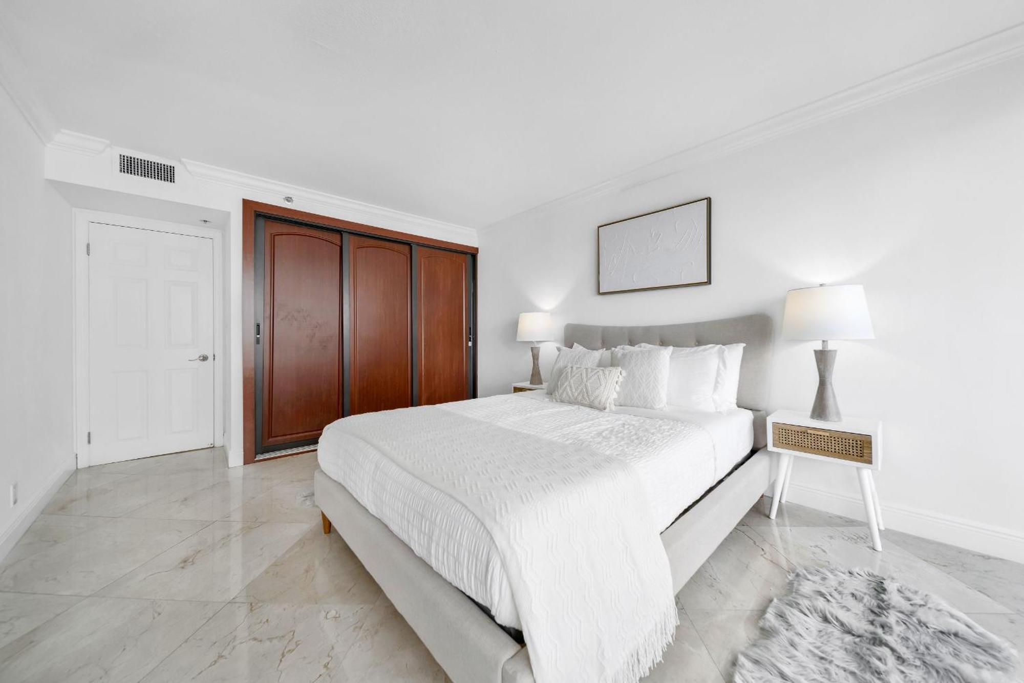 Bayside Glam With Epic Views Apartment *
