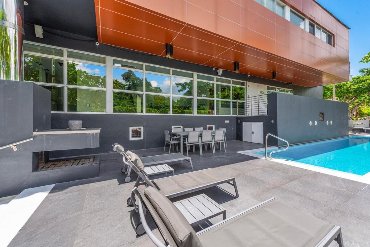 Luxury With Large Pool & Bbq, Perfect Getaway! Villa Miami