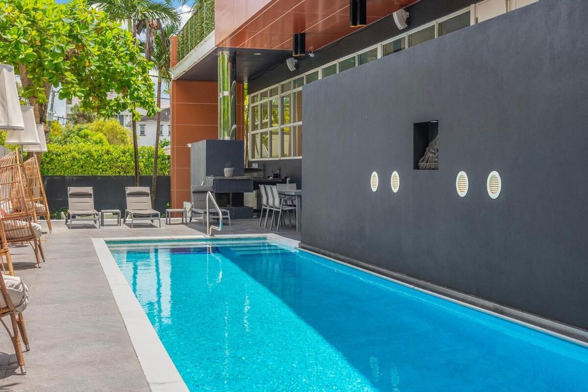 Luxury With Large Pool & Bbq, Perfect Getaway! * Miami