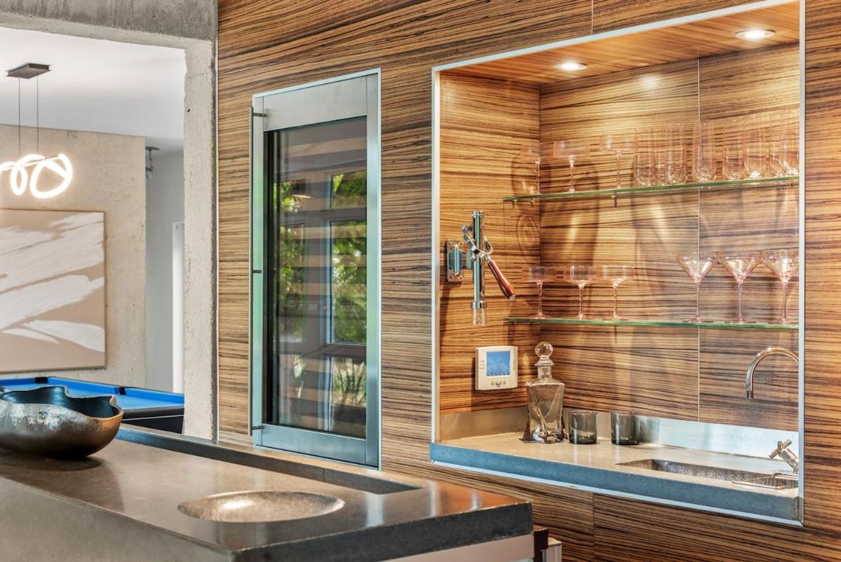 Villa Luxury With Large Pool & Bbq, Perfect Getaway! Miami