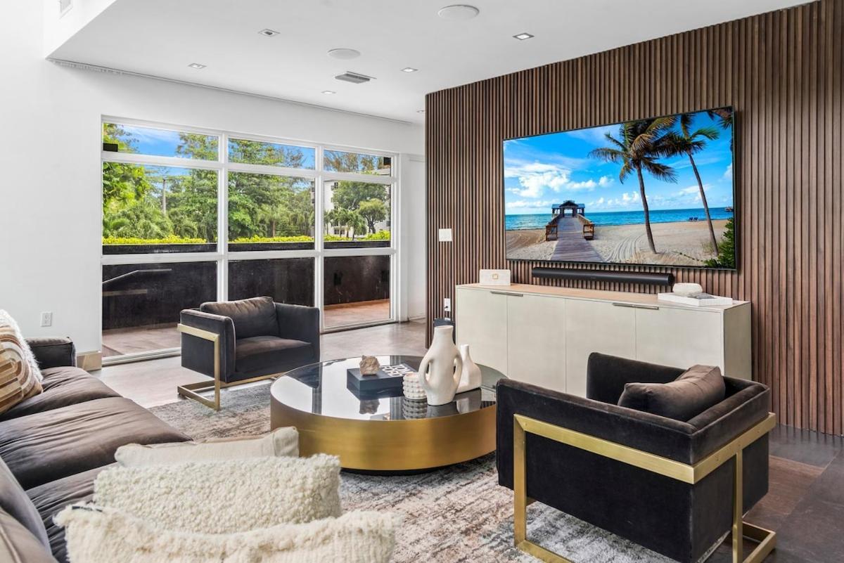 Luxury With Large Pool & Bbq, Perfect Getaway! Villa Miami