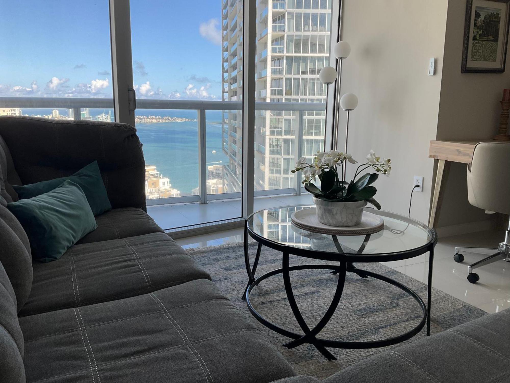 Sun&sea Iconbrickell Unit Miami