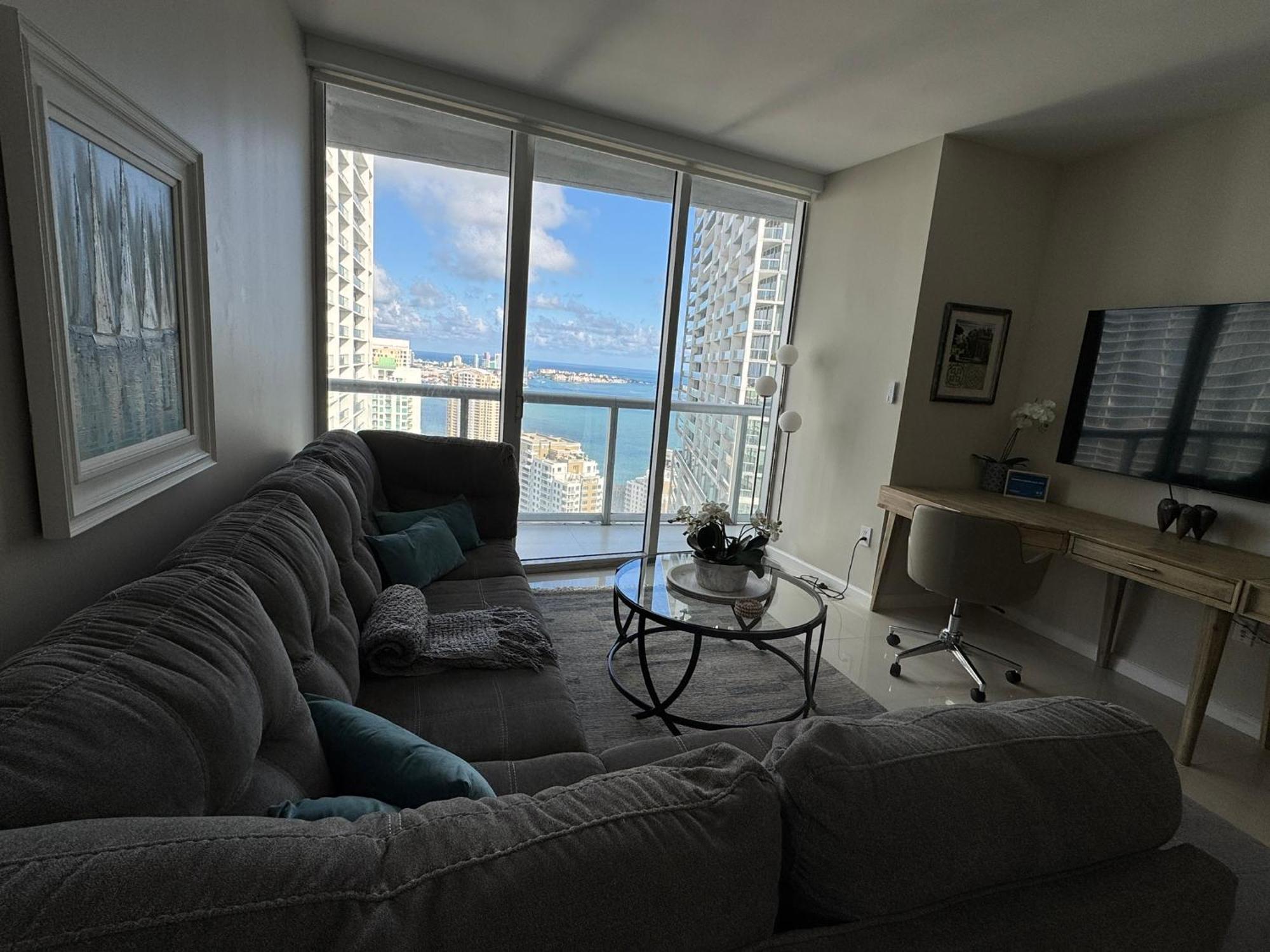 Sun&sea Iconbrickell Unit