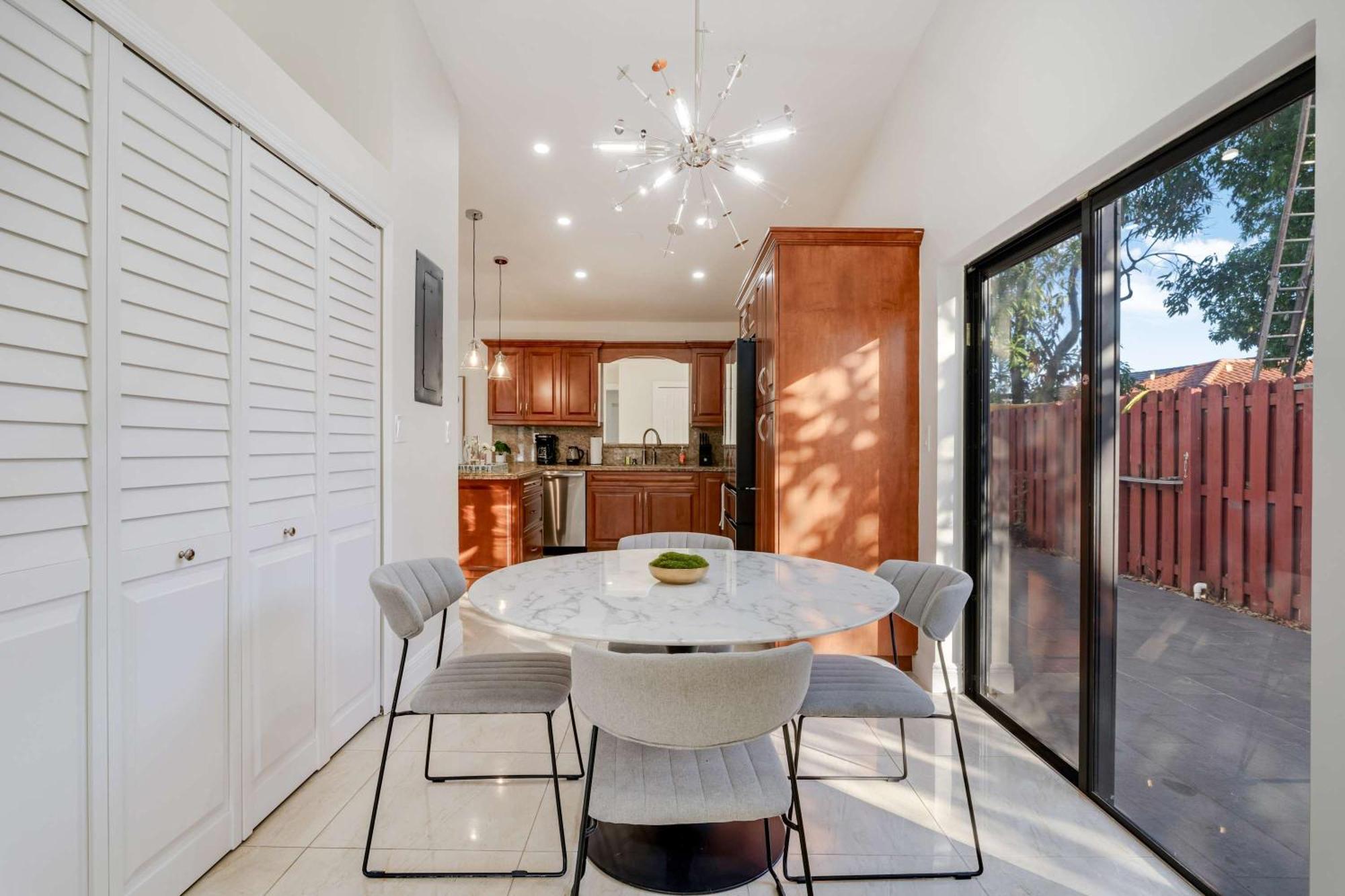 Holiday home Casa Brisa - Stylish Bbq Near Heart Of Kendall