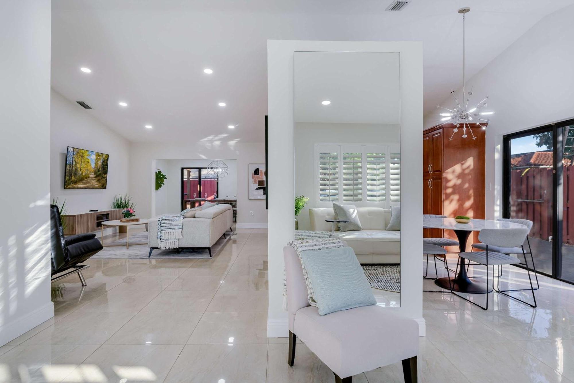 Casa Brisa - Stylish Bbq Near Heart Of Kendall Holiday home