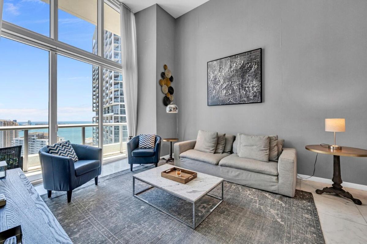 Stunning 40th Floor High Ceiling Icon Brickell With Access Apartment Miami