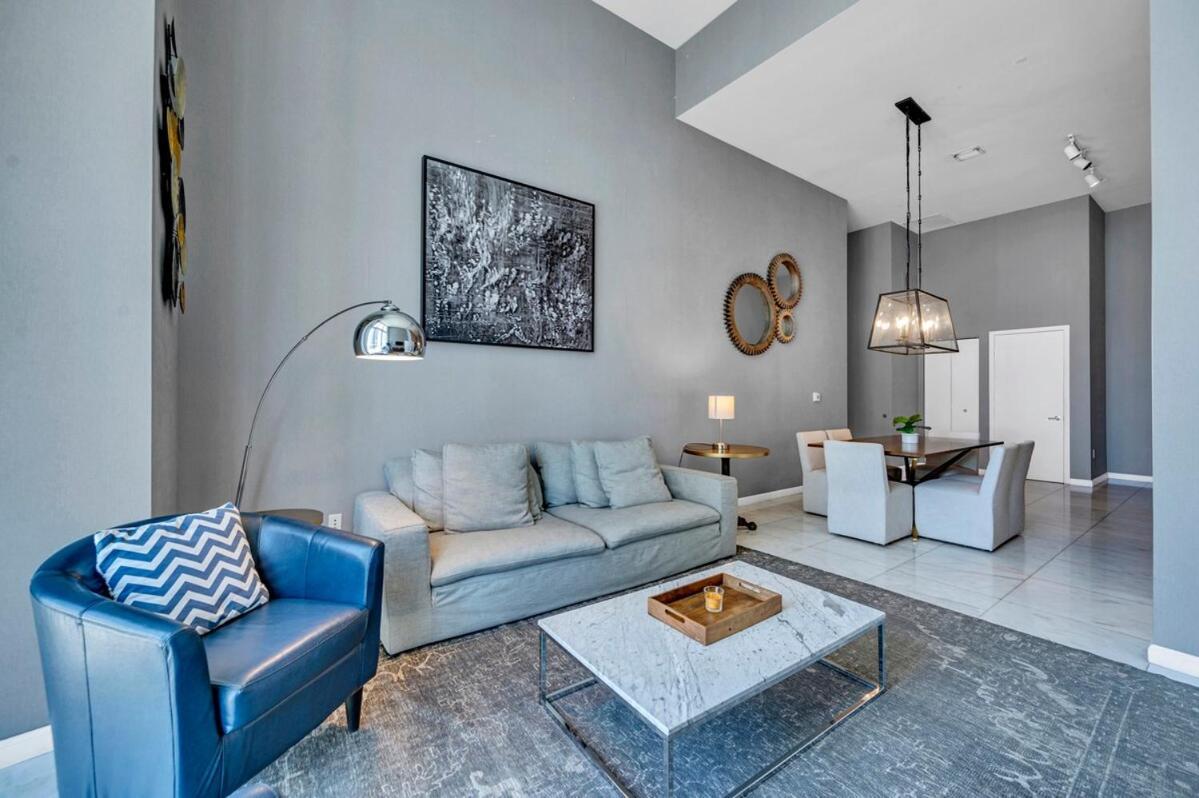 Stunning 40th Floor High Ceiling Icon Brickell With Access Miami