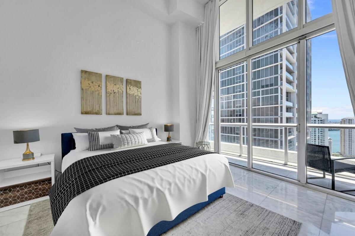 Stunning 40th Floor High Ceiling Icon Brickell With Access